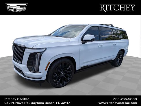 Certified 2026 Cadillac Escalade ESV Platinum Sport AWD/4WD image 1