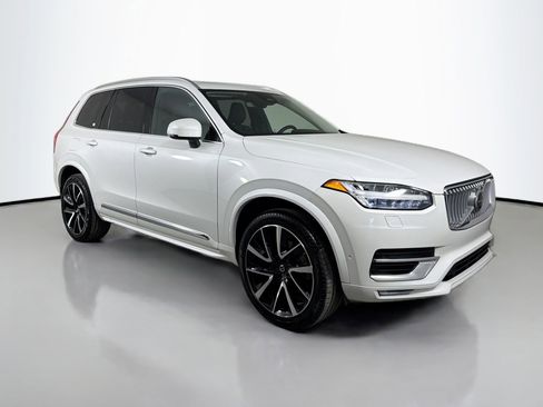 Certified 2024 Volvo XC90 B5 Plus w/ Protection Package Premier AWD/4WD image 3