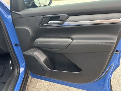 Used 2025 GMC Terrain Elevation image 37