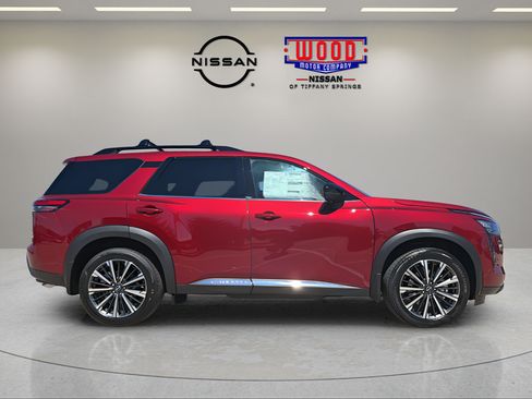 New 2026 Nissan Pathfinder Platinum w/ Cargo Package AWD/4WD image 2