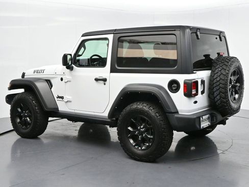 Used 2022 Jeep Wrangler Sport AWD/4WD image 5