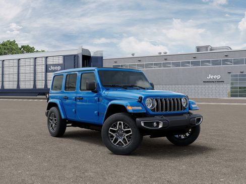 New 2026 Jeep Wrangler Unlimited Sahara w/ Technology Group AWD/4WD image 12