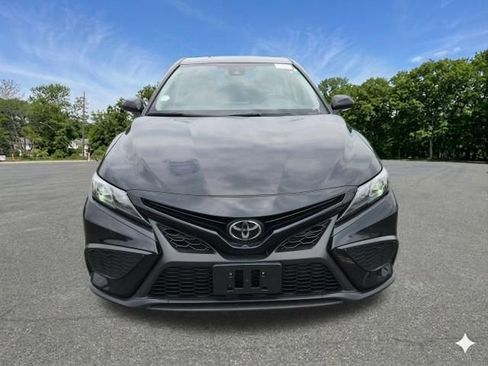 Used 2024 Toyota Camry SE w/ Cold Weather Package AWD/4WD image 3