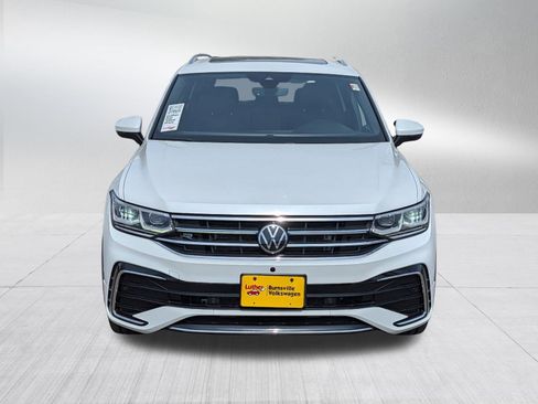 Certified 2022 Volkswagen Tiguan SEL R-Line AWD/4WD image 2