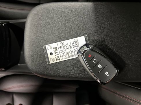 New 2026 Chevrolet Trax RS w/ Driver Confidence Package FWD image 27