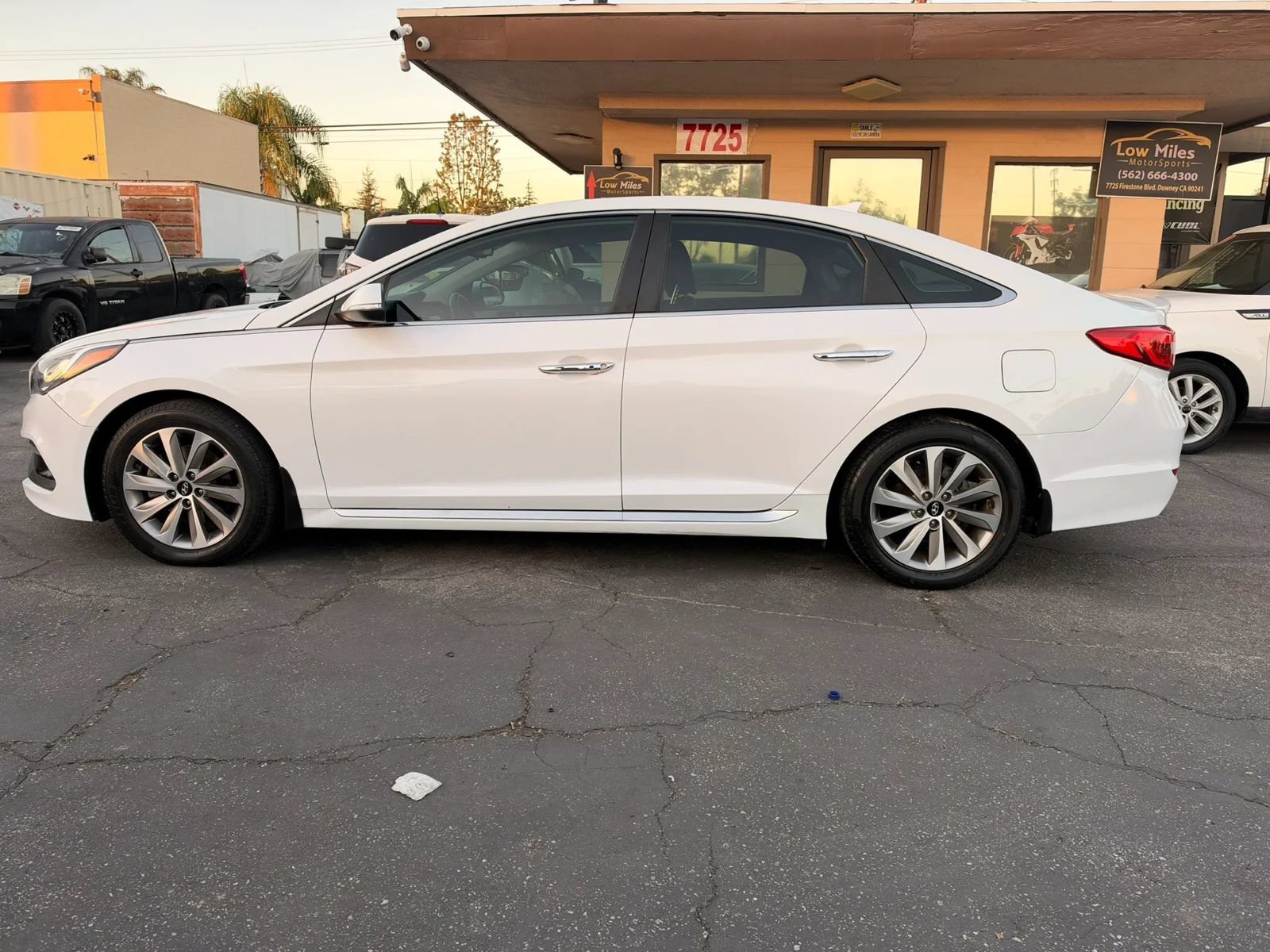 Used 2017 Hyundai Sonata Sport w/ Value Edition Package 02 FWD image 8