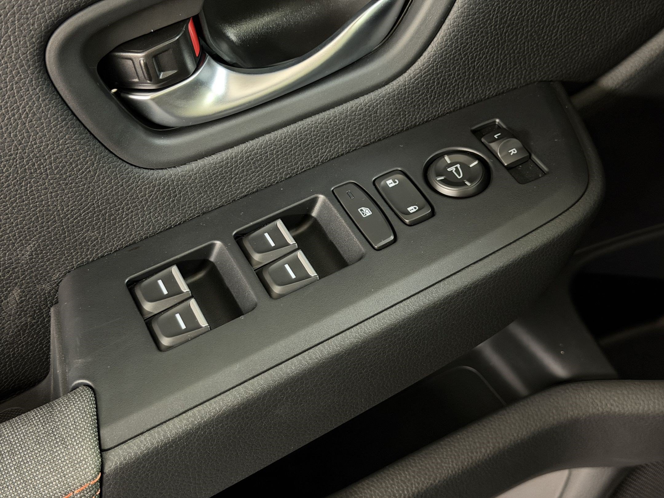 New 2026 Honda Pilot Sport image 25