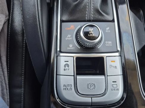 Used 2022 Kia Telluride SX w/ Towing Package AWD/4WD image 29