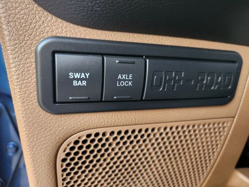 Used 2012 Jeep Wrangler Rubicon w/ Dual Top Group image 31