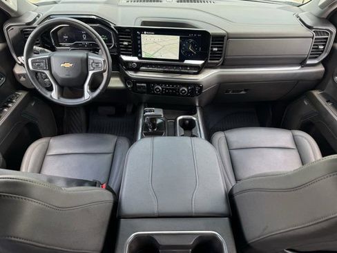 Used 2025 Chevrolet Silverado 1500 LTZ AWD/4WD image 11