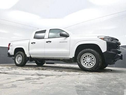 Used 2023 Chevrolet Colorado W/T w/ Advanced Trailering Package image 31