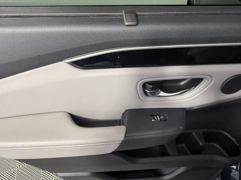 Used 2024 Honda Pilot EX-L image 32