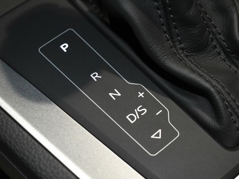 Used 2021 Audi Q3 2.0T Premium Plus w/ Premium Plus Package image 38