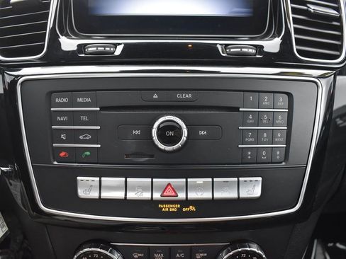 Used 2019 Mercedes-Benz GLS 450 4MATIC image 21