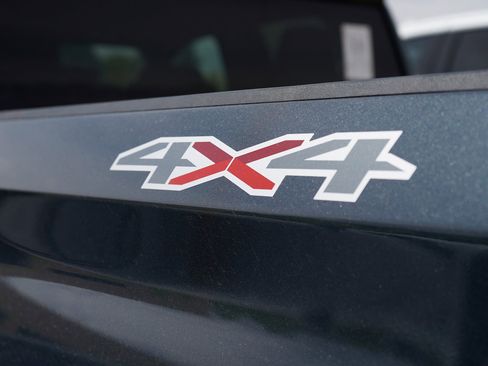 Used 2020 Chevrolet Silverado 1500 LT w/ Trailering Package image 7