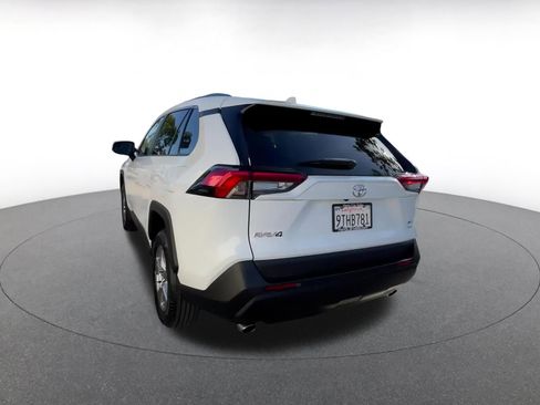 Used 2025 Toyota RAV4 XLE image 17