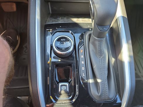 Used 2023 Chevrolet Colorado Trail Boss w/ Advanced Trailering Package AWD/4WD image 24