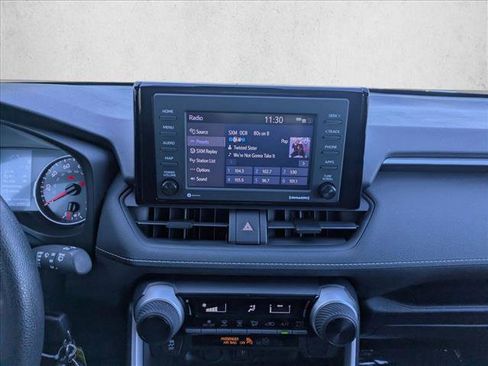 Used 2021 Toyota RAV4 LE image 13