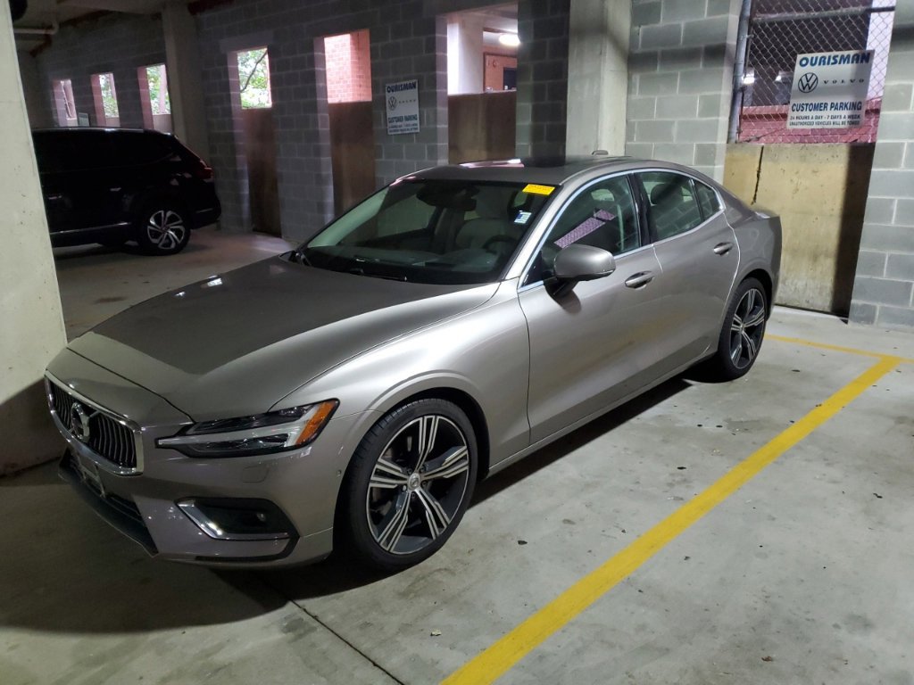 Used 2020 Volvo S60 T5 Inscription w/ Advanced Package FWD image 1