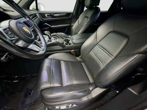 Used 2019 Porsche Cayenne AWD/4WD image 11
