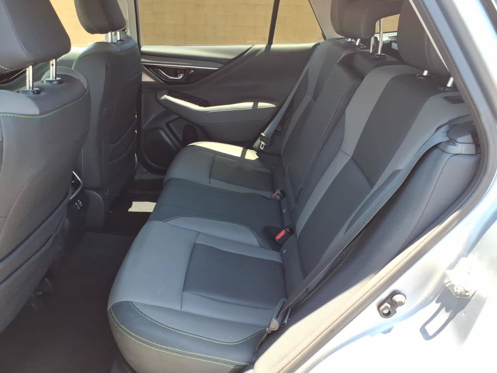 Used 2025 Subaru Outback Onyx Edition AWD/4WD image 29