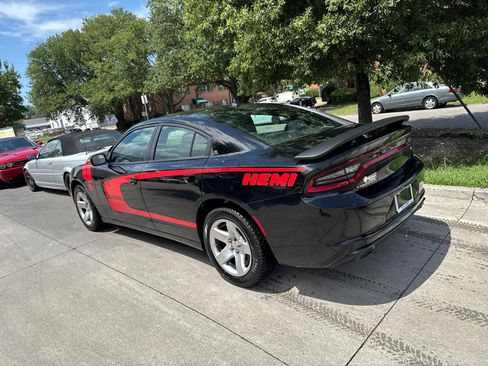 Used 2021 Dodge Charger Police RWD image 9
