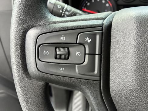 Used 2026 Chevrolet Silverado 1500 Custom AWD/4WD image 29