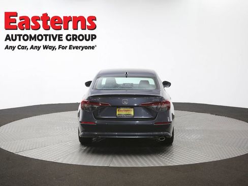 Used 2025 Honda Civic Sport image 35