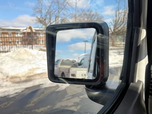 Used 2023 Jeep Wrangler Unlimited Rubicon w/ Cold Weather Group image 17