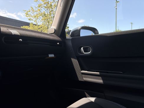 Used 2026 MINI Cooper 2-Door Hardtop FWD image 76