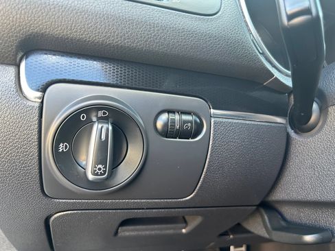 Used 2014 Volkswagen GTI Wolfsburg Edition FWD image 16