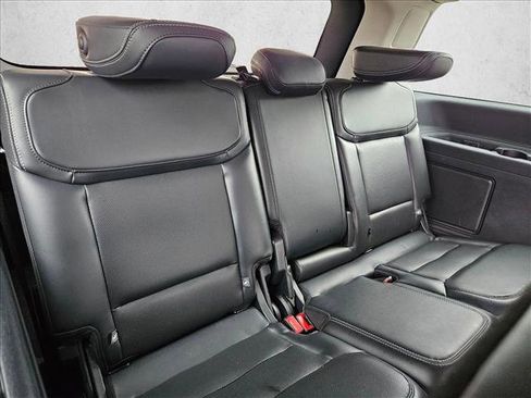 Used 2025 Ford Expedition Platinum AWD/4WD image 16