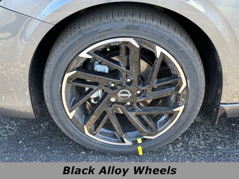 New 2026 Nissan Sentra SR image 14