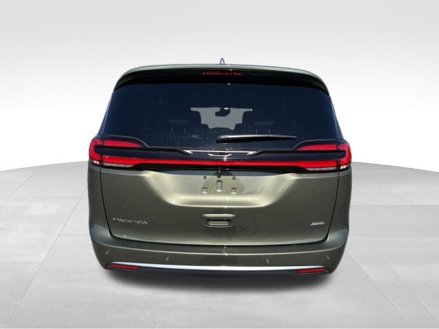 New 2027 Chrysler Pacifica Select AWD/4WD image 14