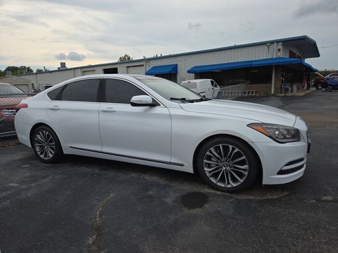 Used 2015 Hyundai Genesis 3.8 w/ Option Group 03 image 5