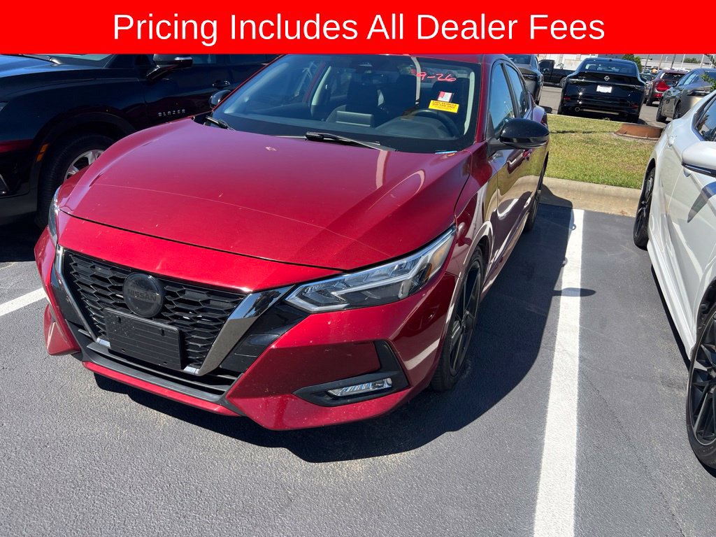 Used 2022 Nissan Sentra SR w/ Lighting Package FWD image 3