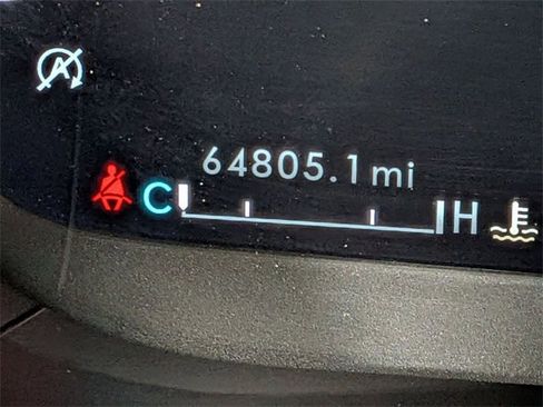 Used 2019 Lincoln Nautilus Select image 17