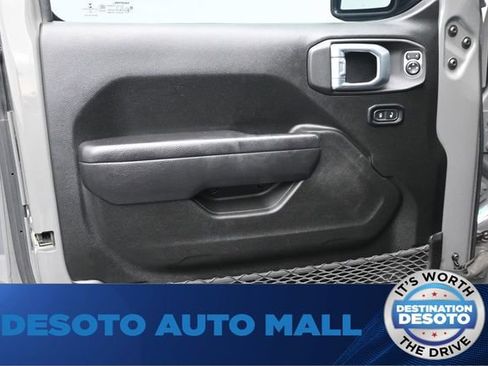 Used 2022 Jeep Gladiator Rubicon AWD/4WD image 21