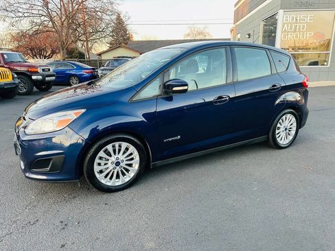 Used 2017 Ford C-MAX SE w/ Interior Protection Package FWD image 4
