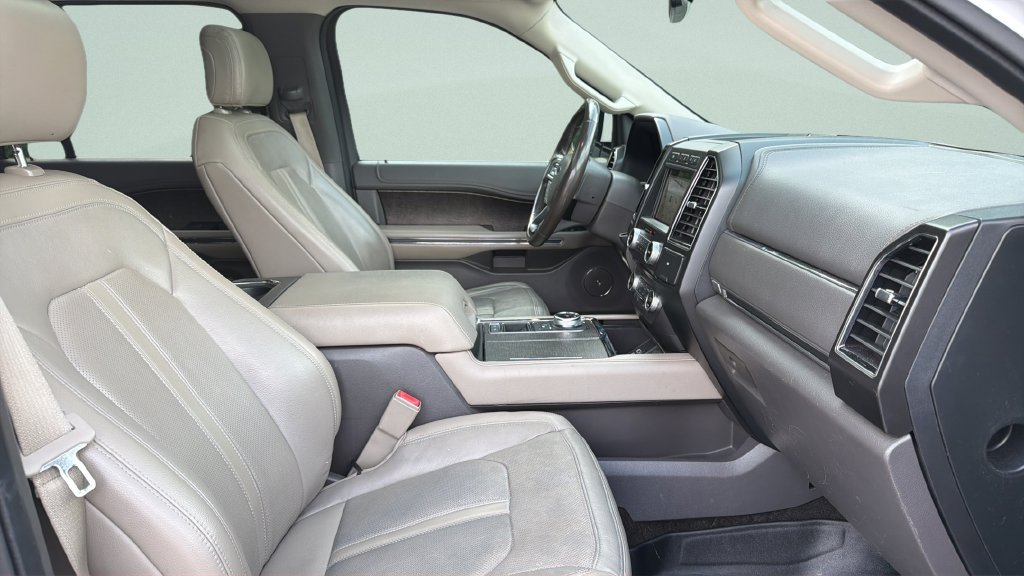 Used 2018 Ford Expedition Limited w/ Equipment Group 302A RWD image 27