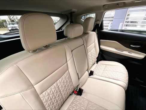 Certified 2024 Nissan Murano Platinum w/ Cargo Package image 20