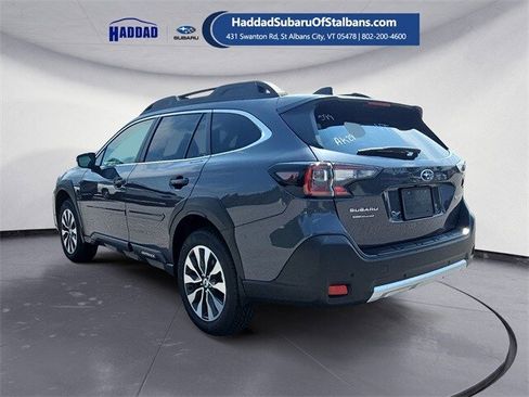 Certified 2025 Subaru Outback Limited image 3