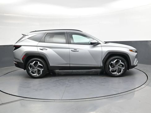 Used 2023 Hyundai Tucson SEL w/ Convenience Package AWD/4WD image 3