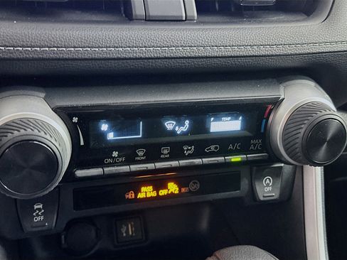 Used 2023 Toyota RAV4 LE image 24