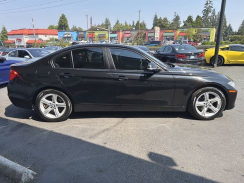 Used 2013 BMW 328i xDrive Sedan AWD/4WD image 8
