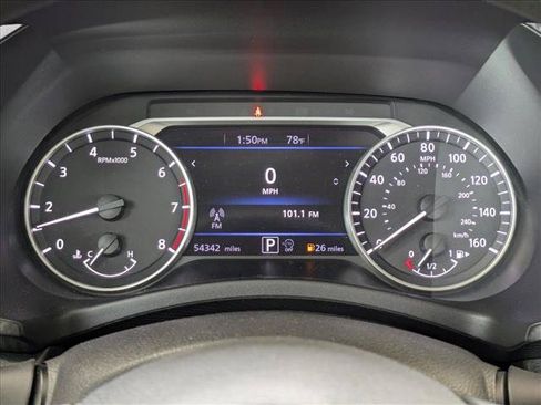 Used 2024 Nissan Sentra SV FWD image 11