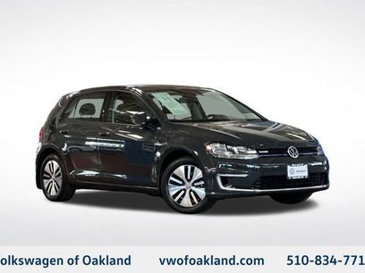 Used 2017 Volkswagen e-Golf SE w/ DC Fast Charging Package