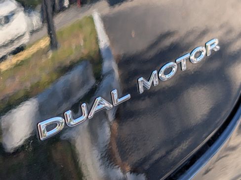 Used 2019 Tesla Model 3 Long Range image 15