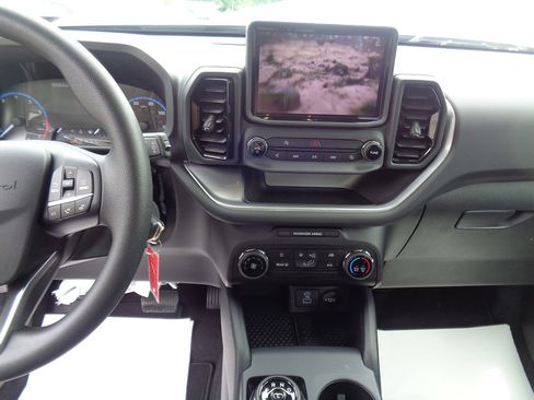 Used 2022 Ford Bronco Sport image 16