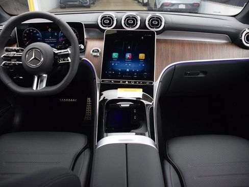 New 2026 Mercedes-Benz GLC 300 image 18